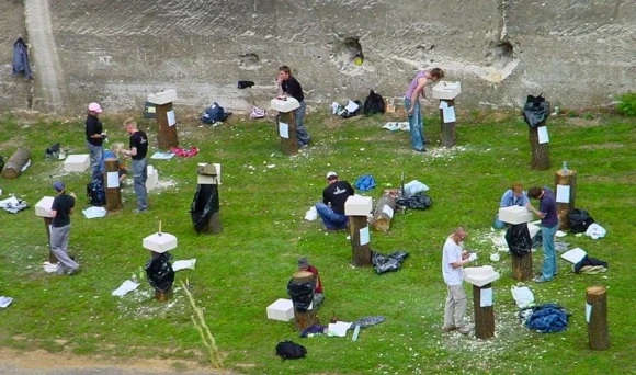 detail i teilnehmer im steinbruch